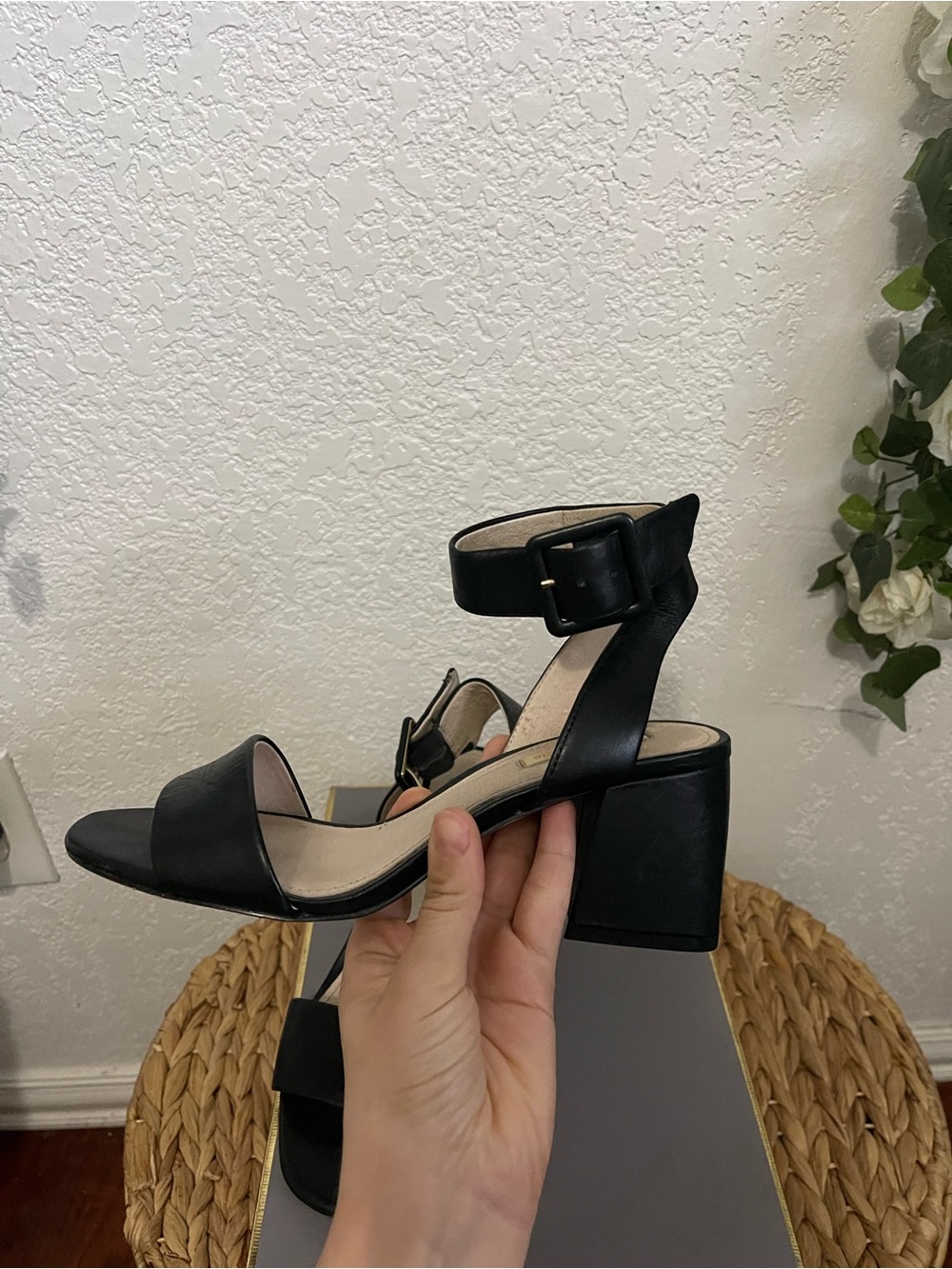 Louise et Cie Black Leather Ankle-Strap Heels - Picture 5 of 9